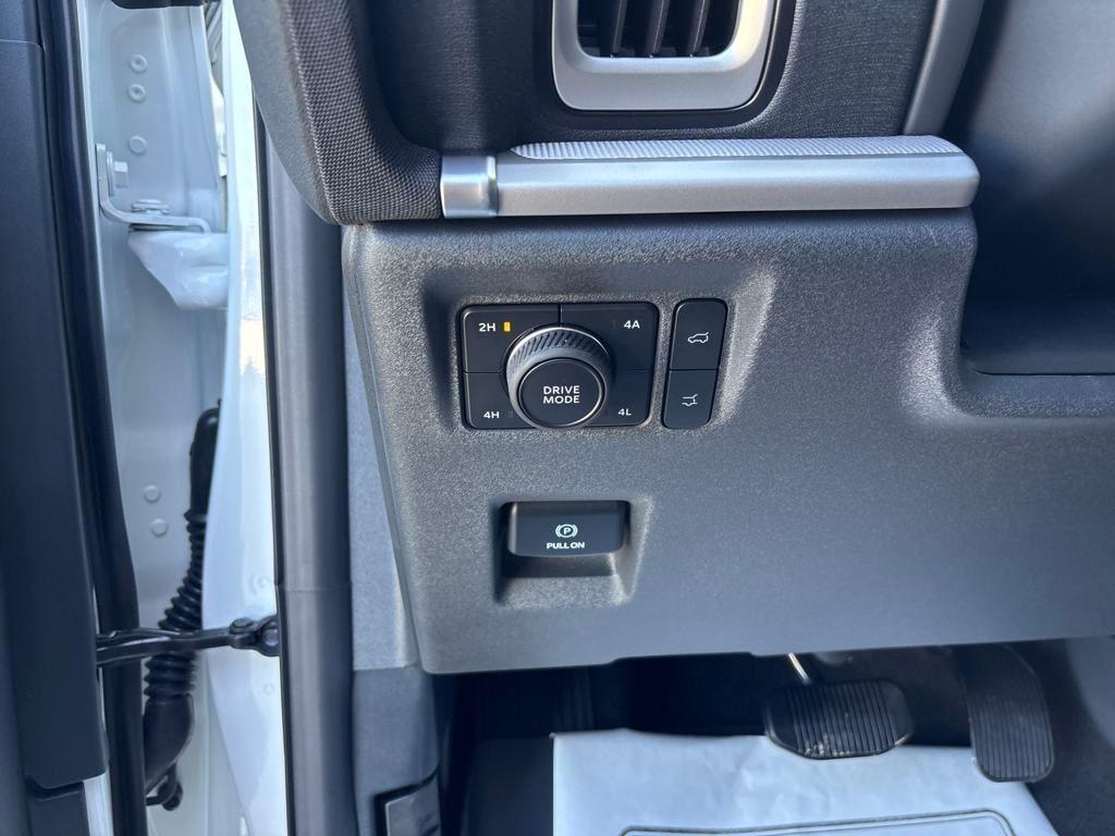 new 2025 Ford Expedition Max car, priced at $73,121