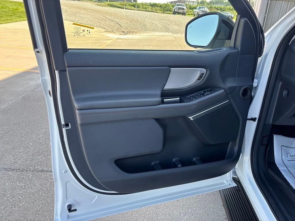 new 2025 Ford Expedition Max car, priced at $73,121