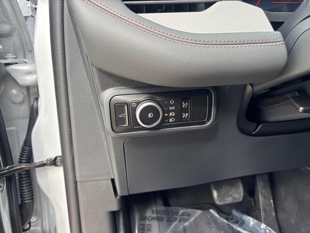 new 2025 Ford Explorer car, priced at $47,015