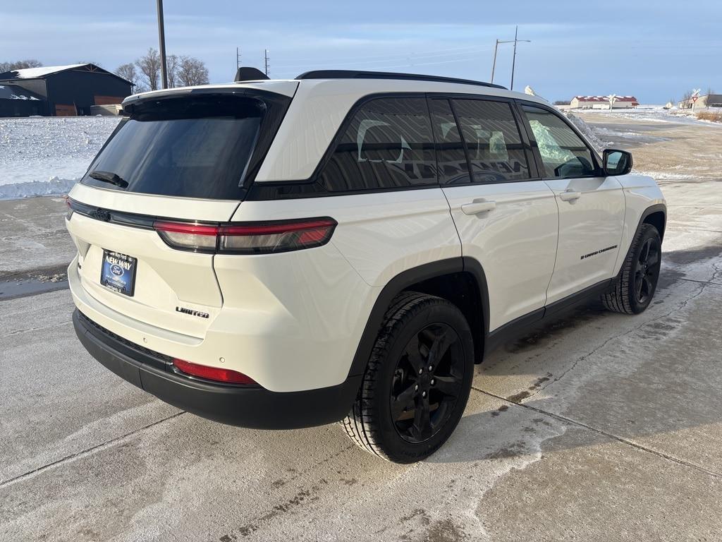 used 2023 Jeep Grand Cherokee car, priced at $29,900