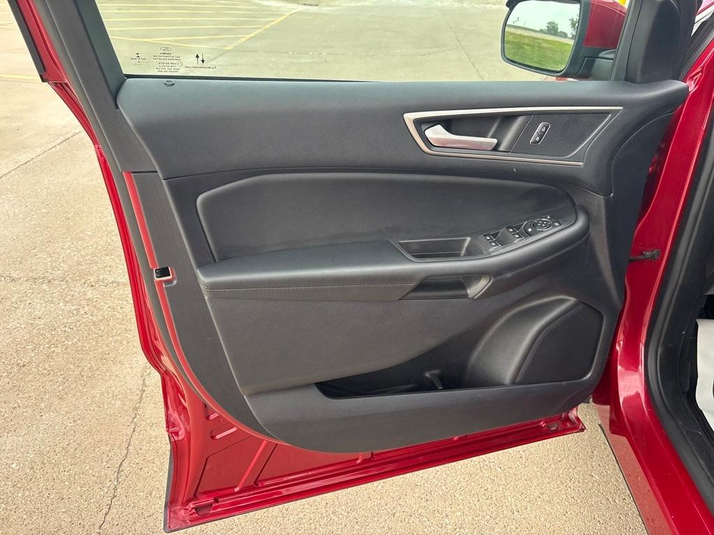 used 2022 Ford Edge car, priced at $25,900