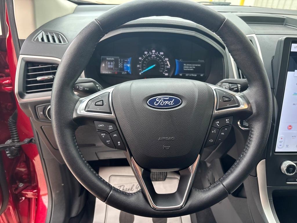 used 2022 Ford Edge car, priced at $25,900