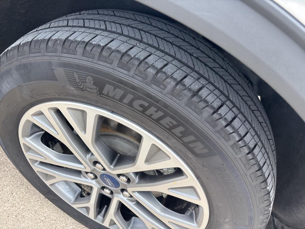 used 2022 Ford Escape car, priced at $24,504