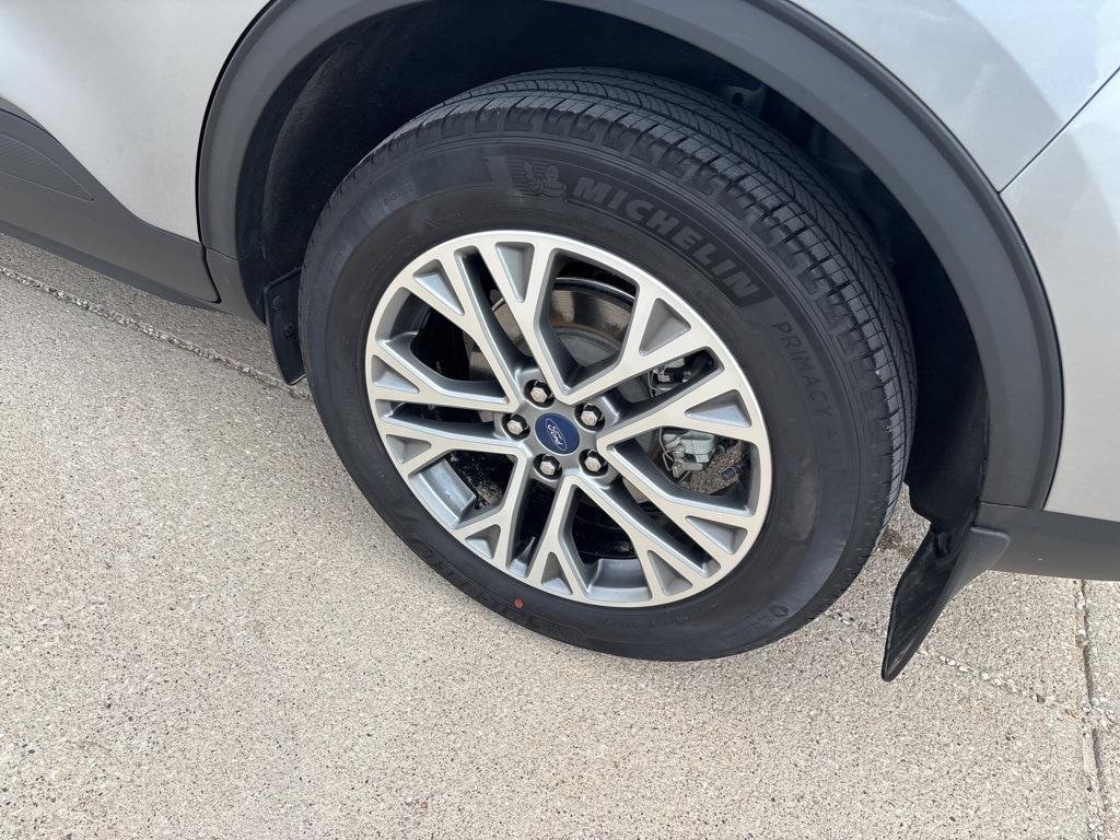 used 2022 Ford Escape car, priced at $24,504