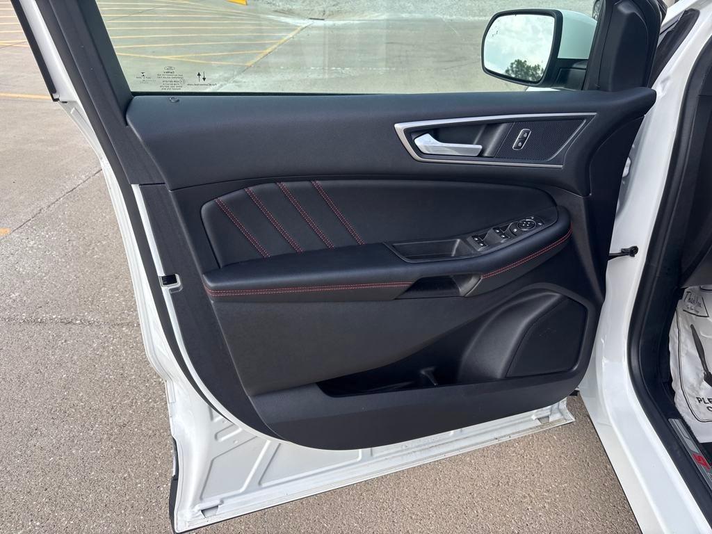 used 2022 Ford Edge car, priced at $28,250