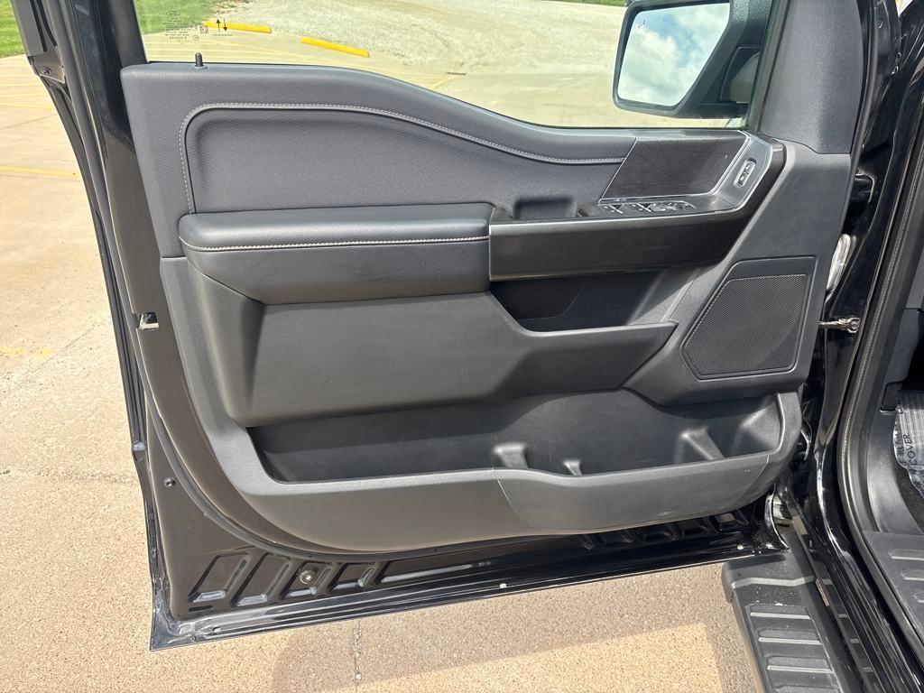 used 2021 Ford F-150 car, priced at $26,900