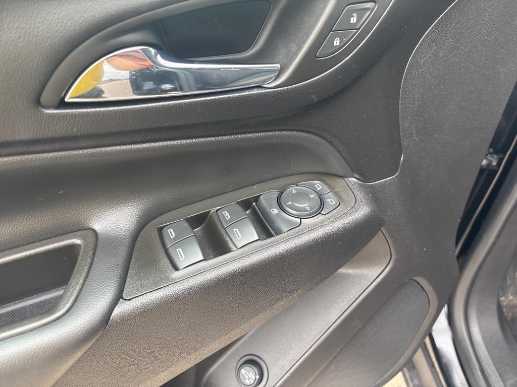 used 2023 Chevrolet Equinox car, priced at $24,500