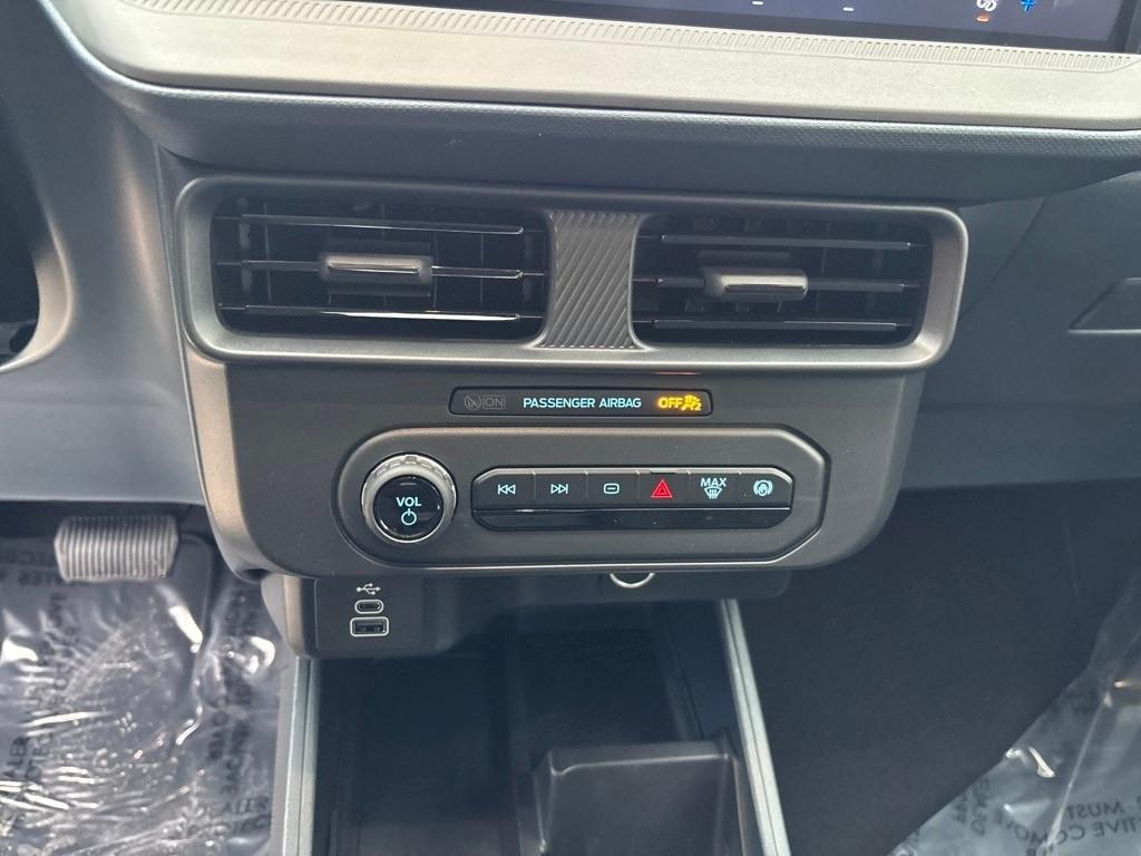 new 2025 Ford Maverick car, priced at $28,056