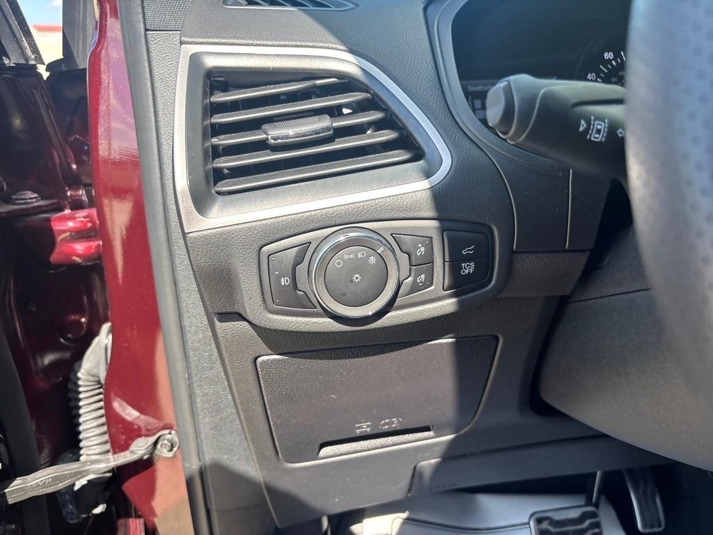 used 2023 Ford Edge car, priced at $32,400