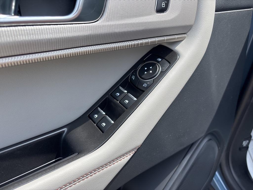 new 2025 Ford Explorer car, priced at $48,840