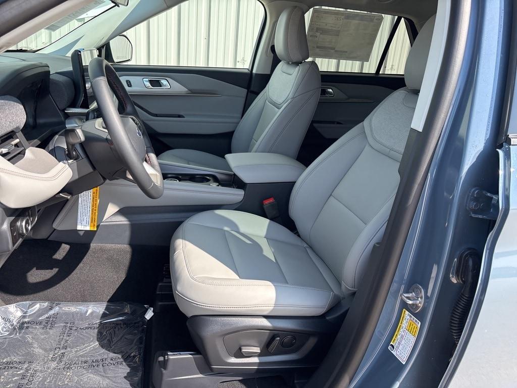 new 2025 Ford Explorer car, priced at $49,080