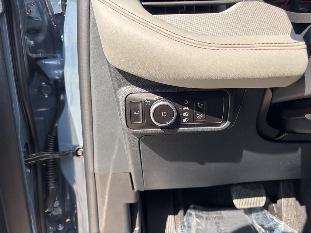 new 2025 Ford Explorer car, priced at $49,080
