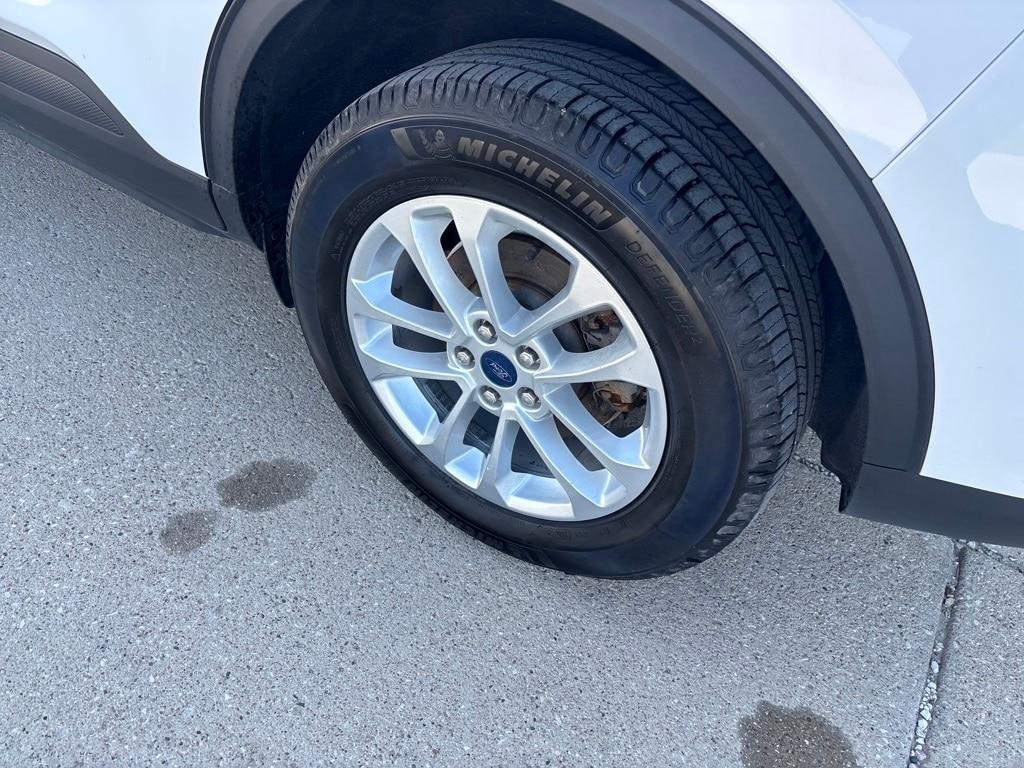 used 2022 Ford Escape car, priced at $22,250