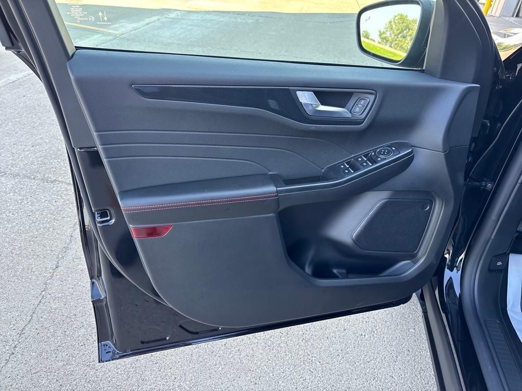 new 2025 Ford Escape car, priced at $31,790