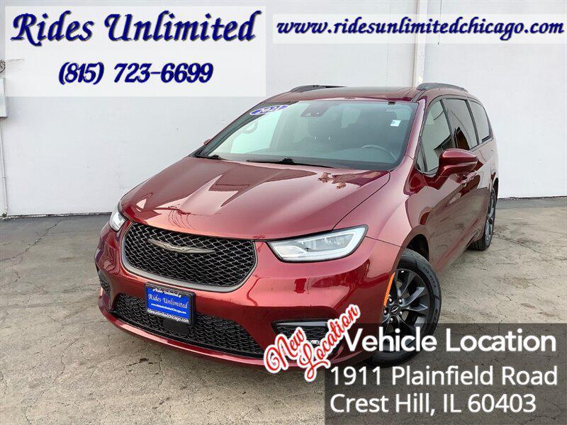 used 2021 Chrysler Pacifica car, priced at $18,795
