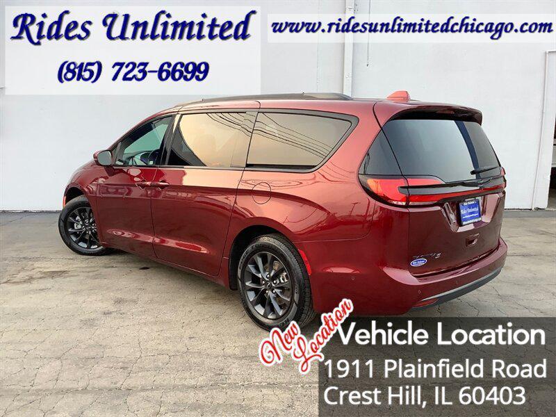 used 2021 Chrysler Pacifica car, priced at $18,795