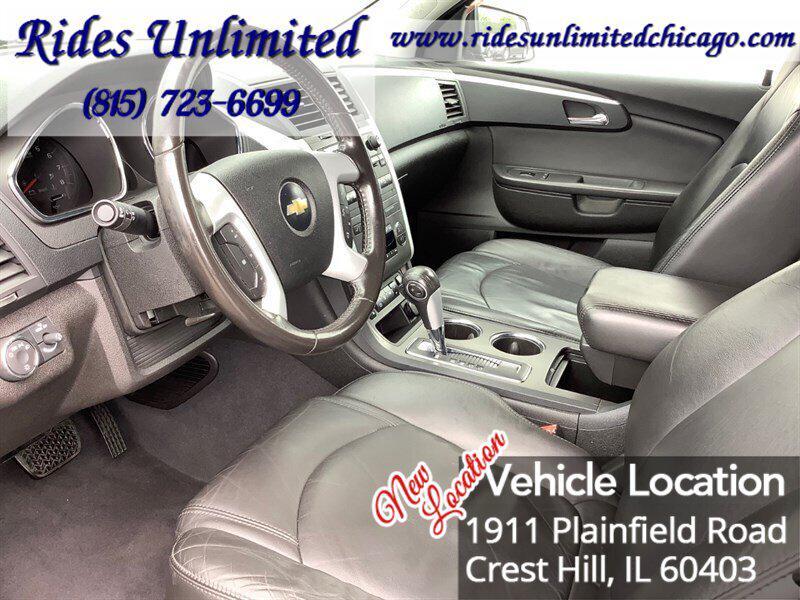 used 2010 Chevrolet Traverse car, priced at $4,995