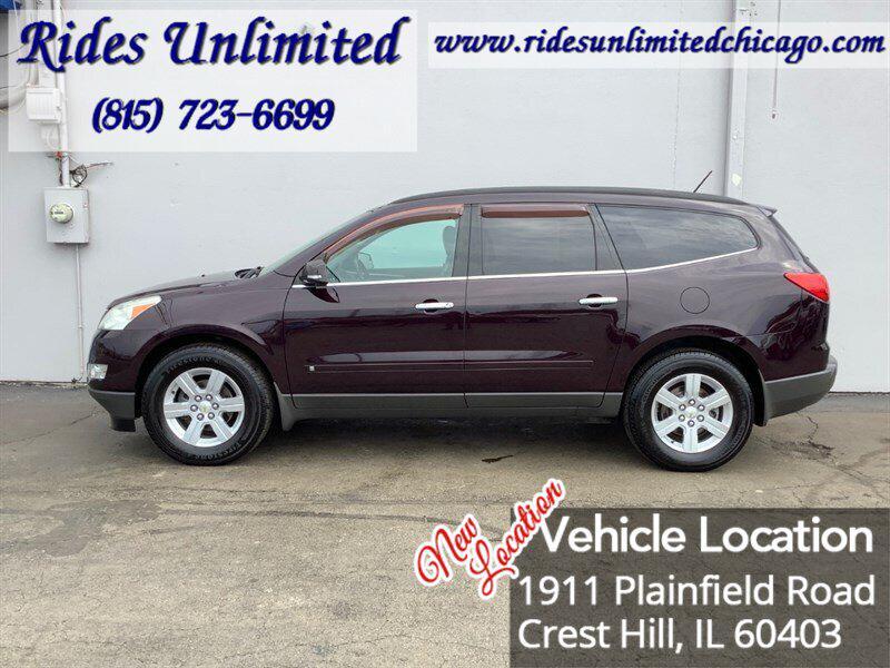 used 2010 Chevrolet Traverse car, priced at $4,995