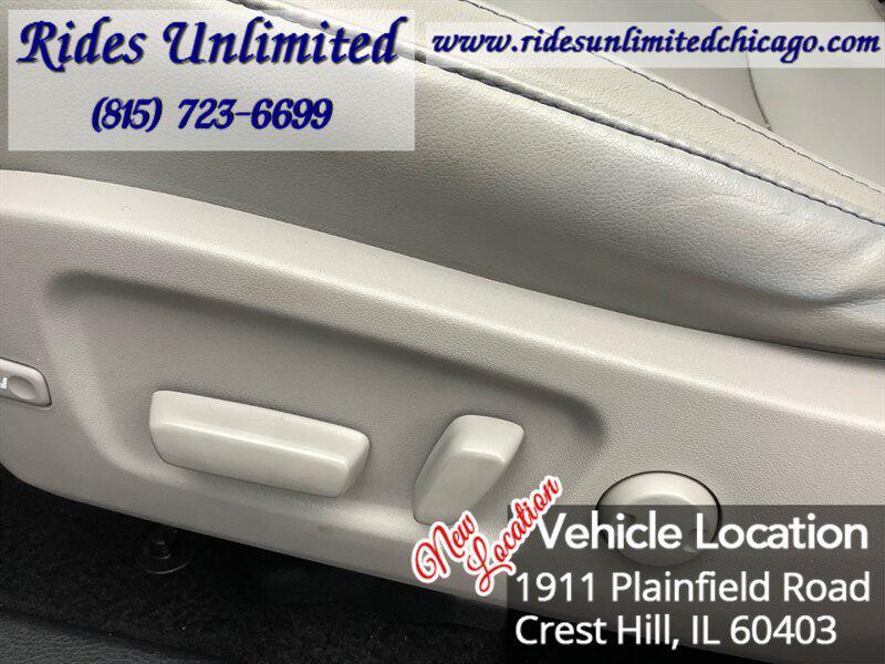 used 2016 Toyota Highlander car, priced at $19,795