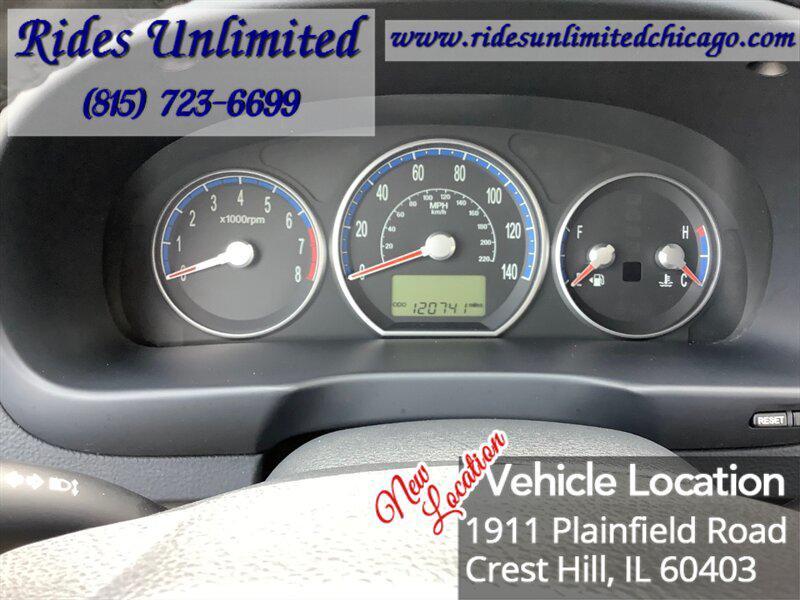 used 2009 Hyundai Santa Fe car, priced at $5,795