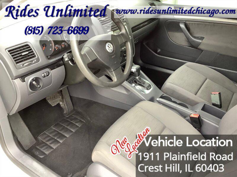 used 2009 Volkswagen Rabbit car, priced at $4,795