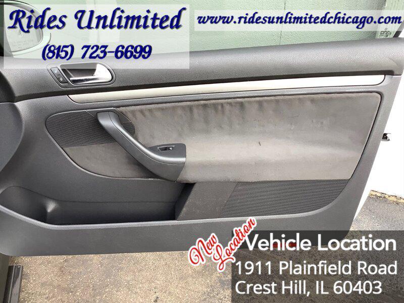 used 2009 Volkswagen Rabbit car, priced at $4,795