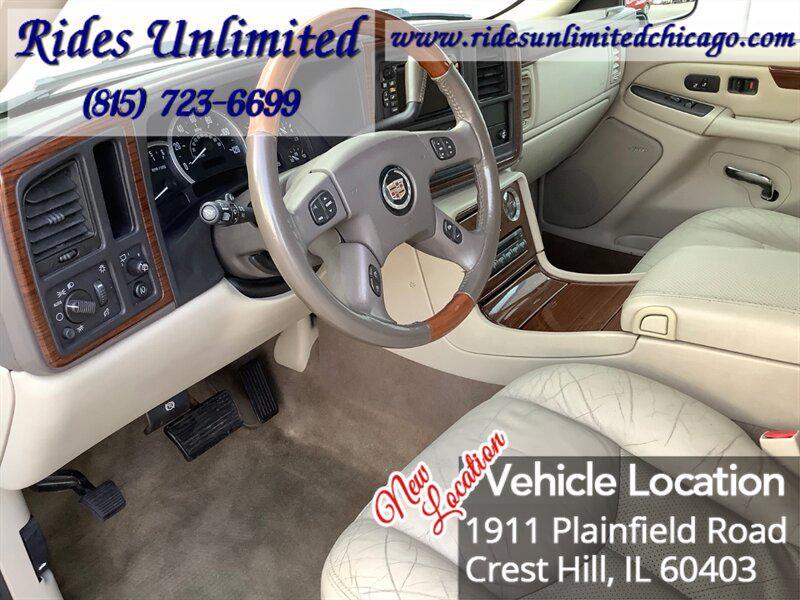 used 2004 Cadillac Escalade car, priced at $5,995