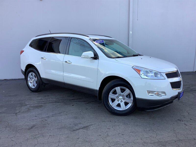 used 2011 Chevrolet Traverse car, priced at $6,995