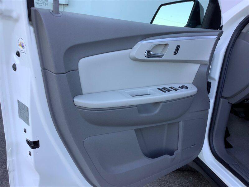 used 2011 Chevrolet Traverse car, priced at $6,995