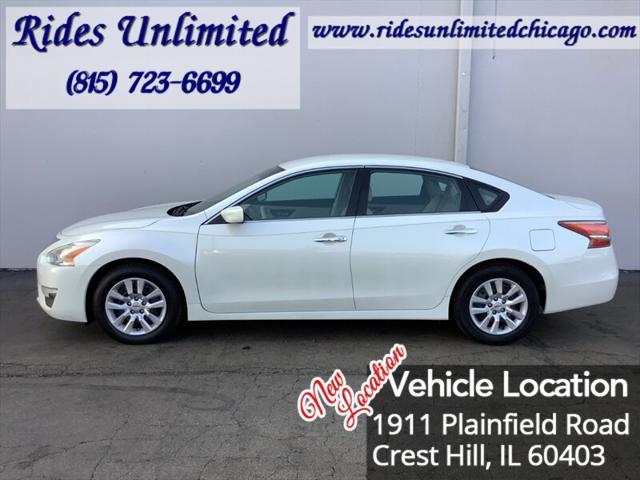 used 2014 Nissan Altima car, priced at $7,895