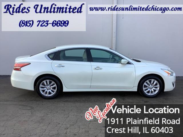 used 2014 Nissan Altima car, priced at $7,895