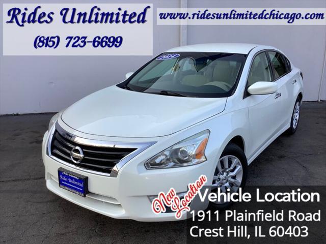 used 2014 Nissan Altima car, priced at $7,895