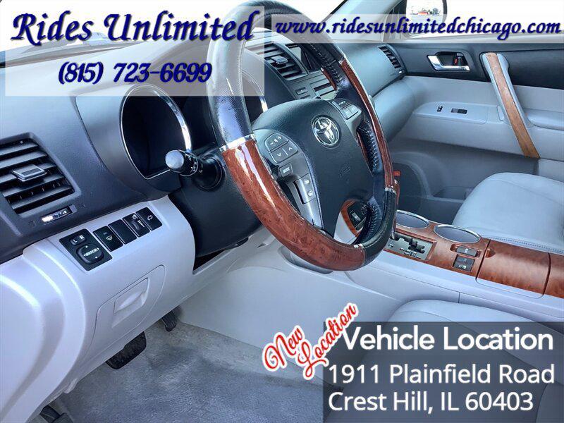 used 2008 Toyota Highlander car, priced at $5,999