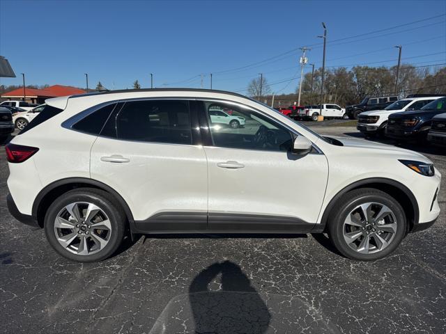 new 2025 Ford Escape car, priced at $43,550