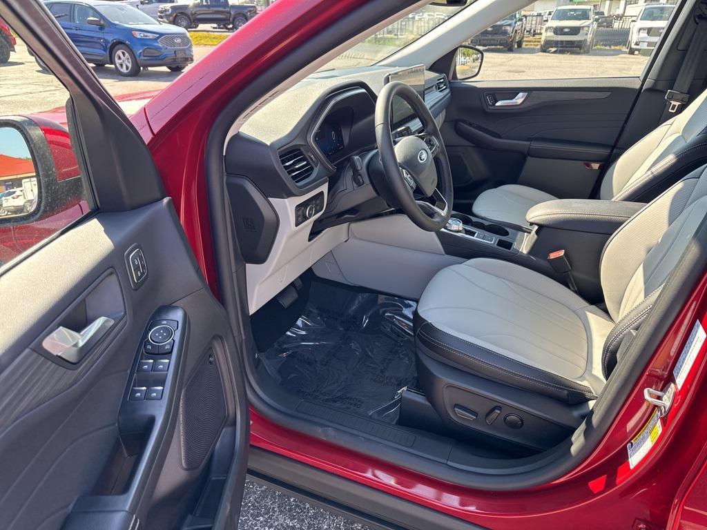 new 2025 Ford Escape PHEV car, priced at $44,120