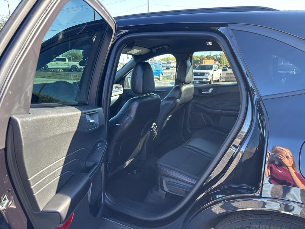 used 2023 Ford Escape car, priced at $25,987