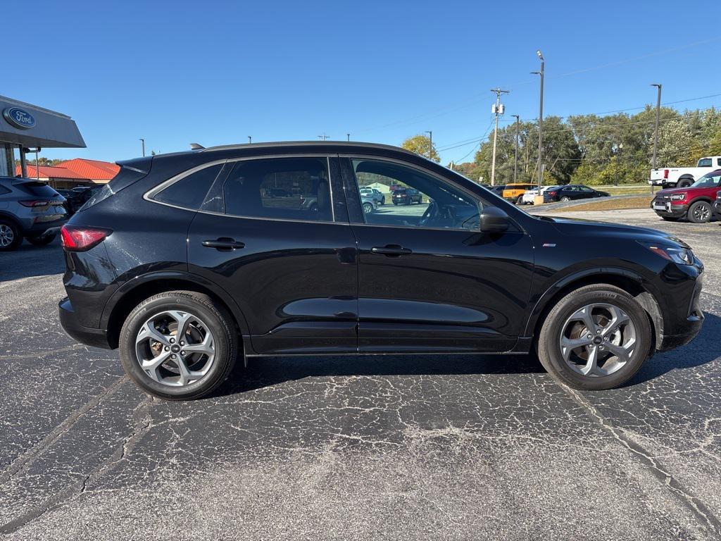 used 2023 Ford Escape car, priced at $25,987