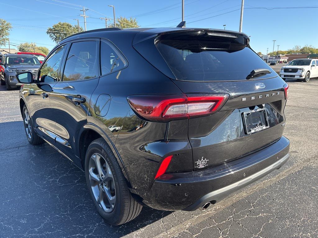 used 2023 Ford Escape car, priced at $25,987