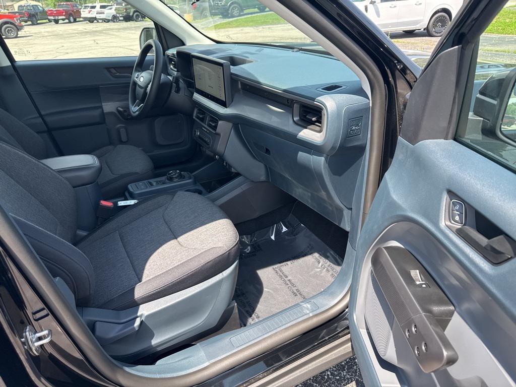 new 2025 Ford Maverick car, priced at $33,964