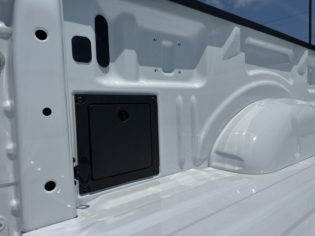 new 2025 Ford F-150 car, priced at $49,215