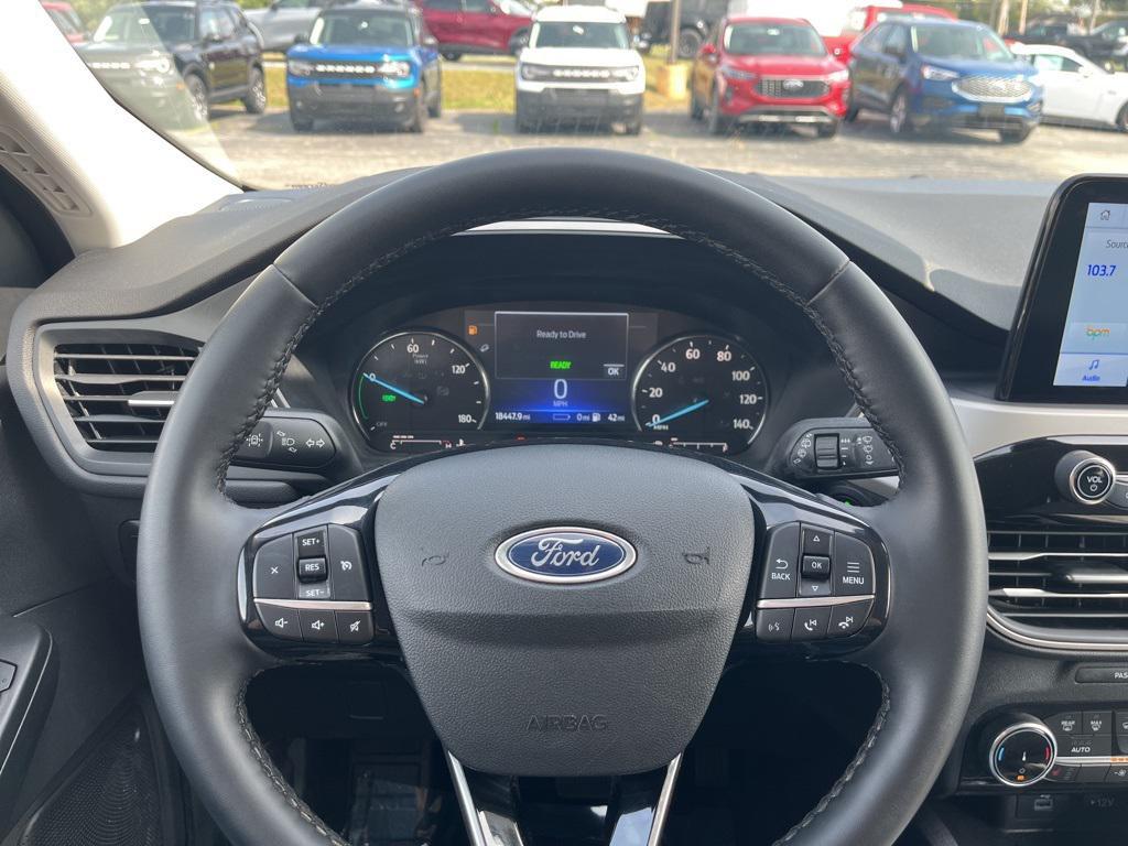 used 2022 Ford Escape car, priced at $24,987