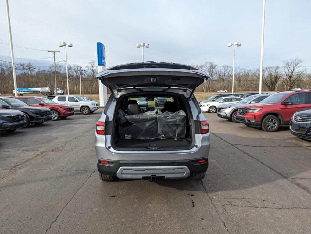 new 2025 Honda Pilot car, priced at $47,888