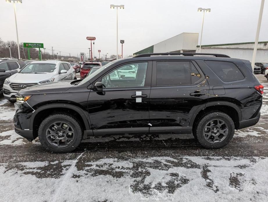 new 2025 Honda Pilot car, priced at $47,933