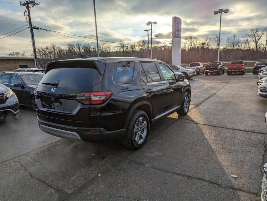 new 2025 Honda Pilot car, priced at $44,268