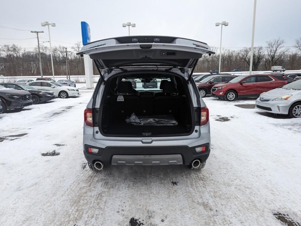 new 2025 Honda Passport car, priced at $43,705