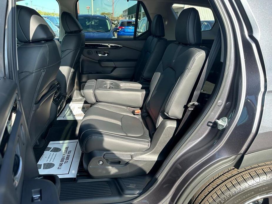 new 2025 Honda Pilot car, priced at $46,007