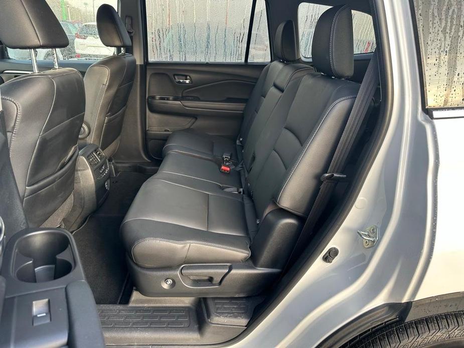 used 2022 Honda Pilot car, priced at $31,994