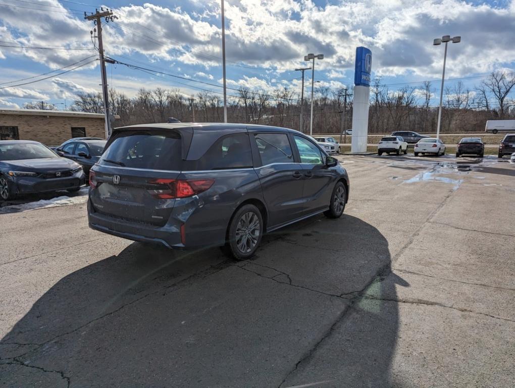 new 2025 Honda Odyssey car, priced at $44,517