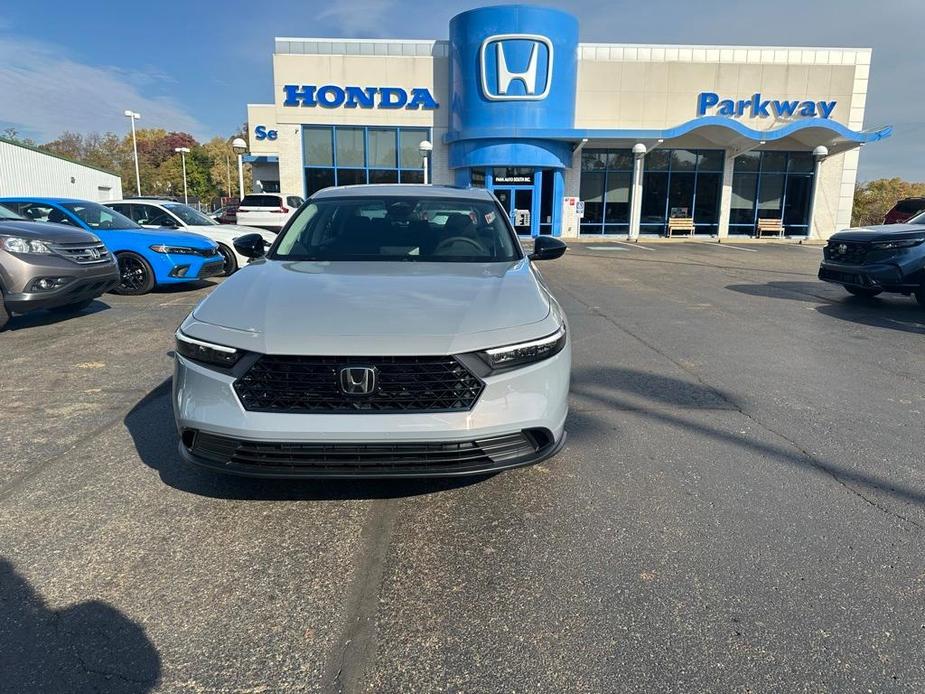 new 2025 Honda Accord car, priced at $30,751