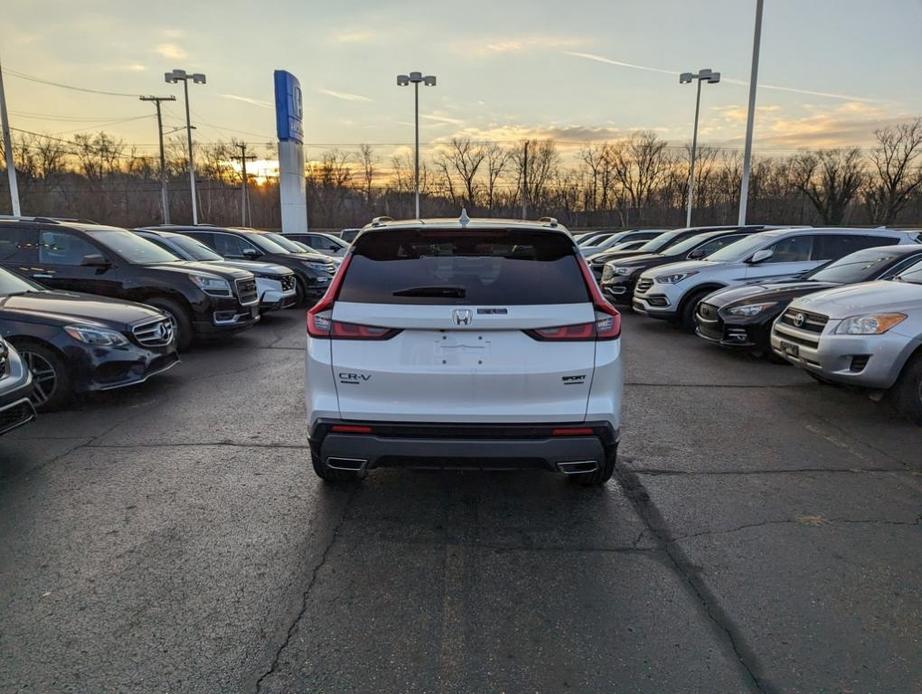 new 2025 Honda CR-V Hybrid car, priced at $40,023